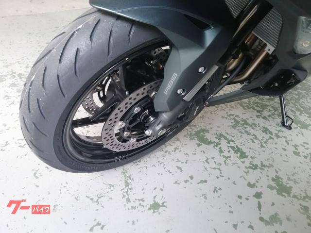 りあちゃん❤F100/5L❤グレー①ブラック②バイオレット②計5セット カワサキ Ninja ZX－4R SE メタリックマット