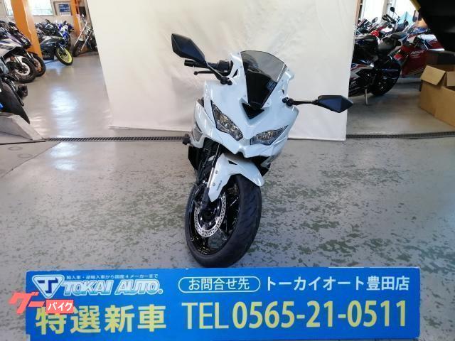 カワサキ Ninja ZX－4R SE パールロボティックホワイト
