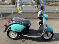 ヤマハ　Ｅ−ビーノ　ノーマル車　電動バイク　ＥＶ　ライトブルー