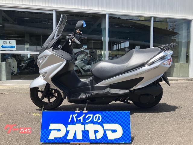 バーグマン２００　水冷４サイクルＦＩエンジン／ロングスクリーン