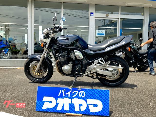 ＧＳＦ１２００　油冷４サイクルＤＯＨＣ４バルブエンジン／４連キャブレター装備