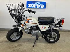 ホンダ　モンキー　１９７４モデル　空冷４サイクル　リヤーサスペンション装備　ハンドル折りたたみ機構装備