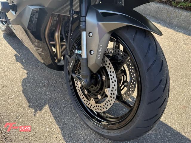 hisa✕4 カワサキ Ninja ZX－4R SE 2026年モデル｜MOTO