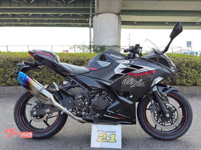 Ｎｉｎｊａ　４００　新車　トリックスターイカヅチスリップオンマフラー　トリックスターバックステップ