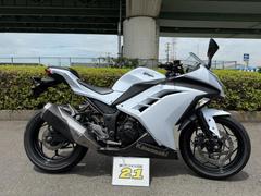 カワサキ　Ｎｉｎｊａ　２５０　ホワイト　ＥＴＣ付き