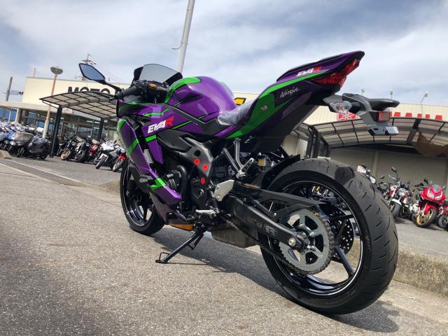 カワサキ Ｎｉｎｊａ ＺＸ－２５Ｒ ＳＥ エヴァンゲリオン初号機カラー 