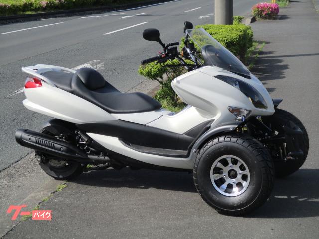 ＮＡＫＩＲＩ製Ｂ−ＴＲＩＫＥ７シリーズＭＡＪＥＳＴＹ２５０トライク