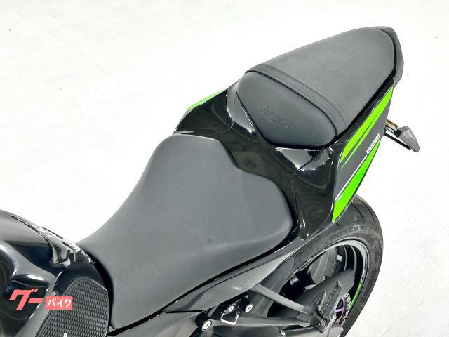 カワサキ Ninja ZX－6R KRT 1122550037