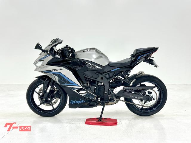 シグナ 画像 No.4/29] カワサキ「ニンジャZX-25R SE」がマイナーチェンジして4