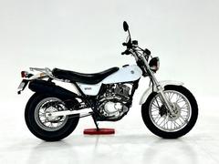 スズキ　バンバン２００　１３１７５４００１２　キャブレターモデル最終型　２００７年モデル　リアキャリア付