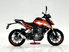 ＫＴＭ　１２５デューク　１２８８３７０００７　灯火類フルＬＥＤ・ＴＦＴ液晶メーター・ＷＰ製新型サスペンション採用