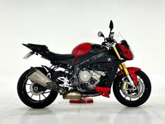 ＢＭＷ　Ｓ１０００Ｒ　１１５８４Ｃ００２１　あのＳ１０００ＲＲをベースにしたストリートファイター！