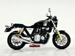 ホンダ　ＣＢ１１００ＲＳ　１０７６２４００１０　前後キャストホイール　ゴールドフィニッシュ　前後サス装備