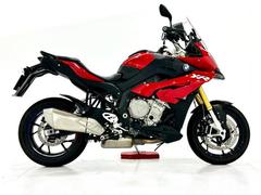 ＢＭＷ　Ｓ１０００ＸＲ　１０３７５７００２９　Ｓ１０００ＲＲベース４気筒エンジン搭載！１６０ＰＳを誇ります！