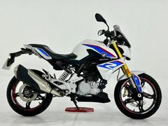 ＢＭＷ　Ｇ３１０Ｒ　１１８１２４００１３　世にも珍しい後方排気レイアウトを採用した新設計の単気筒エンジン搭載！