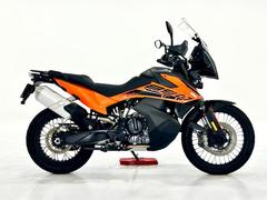 ＫＴＭ　８９０アドベンチャー　１２５１４Ｂ００３４　８８９ｃｃ並列２気筒エンジン搭載　アドベンチャー