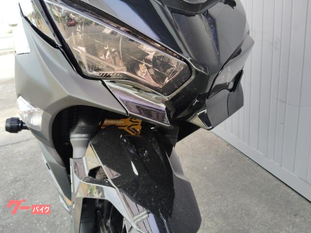 カワサキ Ninja 250 メタリックカーボングレー 2024年式