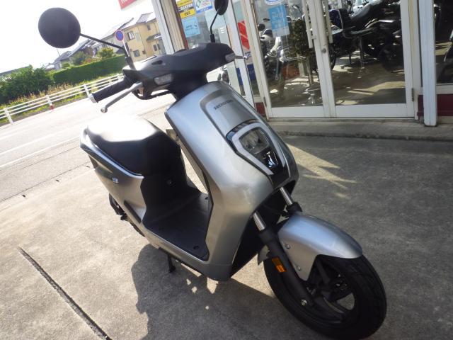 ホンダ EM1 e： EVスクーター LEDライト ディスクブレーキ