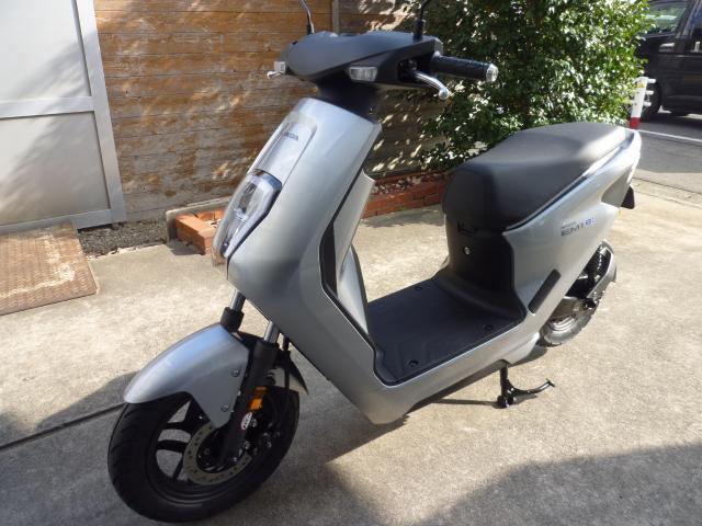 ホンダ EM1 e： EVスクーター LEDライト ディスクブレーキ