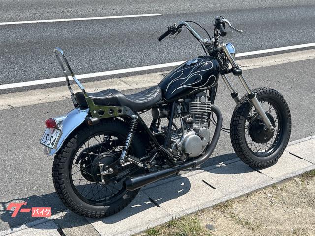 ヤマハ SR400 ロングフォークチョッパー NEWパーツ多数