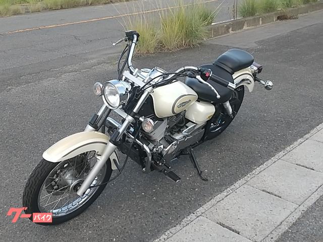 ドラッグスター　タンク　ホワイト 浅倉商事：ドラッグスター250用 US-W900タイプマフラー