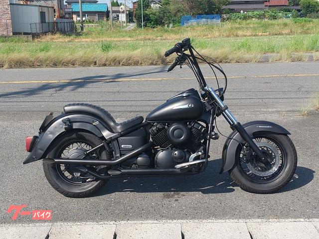 ドラッグスター４００クラシック　ＶＨ０１Ｊ　ＵＰハンドル　スラッシュカットマフラー　コブラシート　マットブラック改