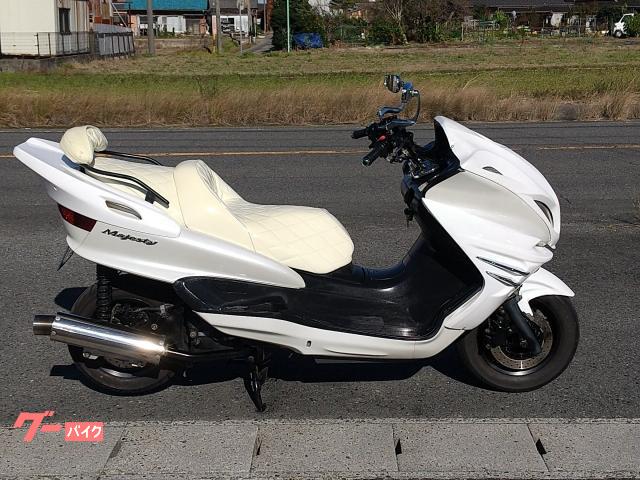 マジェスティＣ　５連メーター　エアロカウル多数　社外マフラー　ダイヤカットエナメルシート　バックレスト付