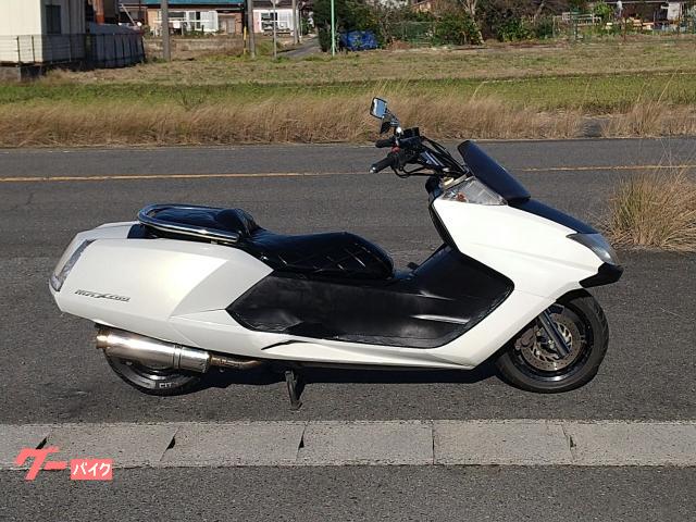 マグザム　ＳＧ２１Ｊ　ＦＩ車　ビームスマフラー　タンデムバー　アルミステップボード　ハンドル改　ＬＥＤテール　ホワイト