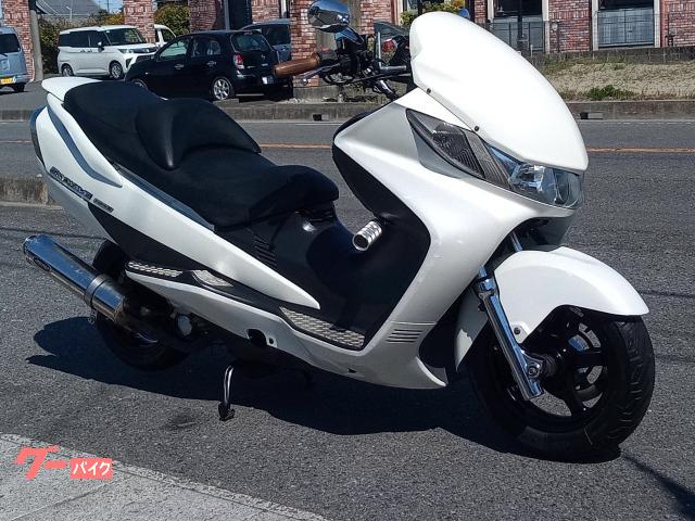 ★お支払い総額4.8万円★ 買取強化中！どんな車両も1万円～保証します！ スズキ スカイウェイブ250 CJ43A 社外マフラー！フロントマスク！リアキャリア付き♪ 激安ビッグ入荷！！ スカイウェイブ250 タイプS(スズキ) フルカスタムのバイク一覧