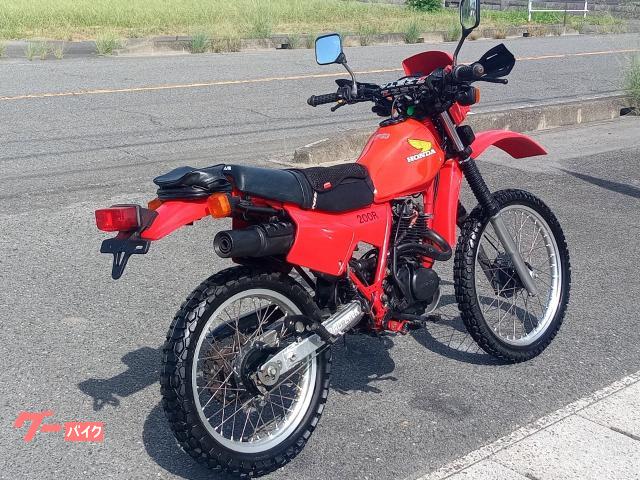 ホンダ XL200R MD06 空冷4サイクル 正立フォーク キャブ車