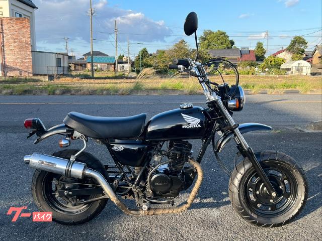 Ａｐｅ　ＵＰハンドル　タケガワマフラー　ミラー　ステップ　４サイクルキャブ車　ブラック