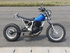 ヤマハ　ＴＷ２００Ｅ　ＤＧ０７Ｊ　２００１年　ロンスイ仕様　セル付　社外マフラー　タンデムバー付　ウインカー　ヘッドライト　カスタム多数