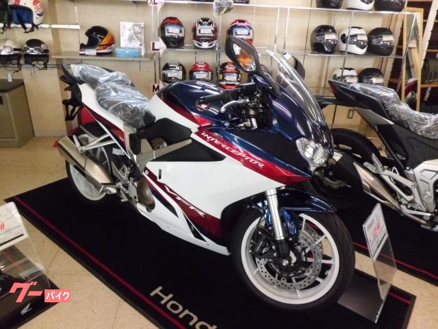 ゆかちーさんの投稿した愛車情報 Vfr800f 中古パニアケース が手に入ったので付けてみ バイクのカスタム ツーリング情報ならモトクル Motocle
