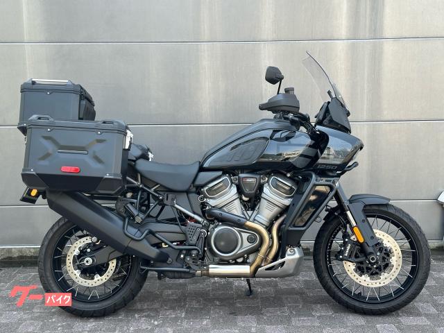 パンアメリカ１２５０スペシャル　ラジエーターシールド　トップケース　サイドケース　マフラーガード　タンクパット　クイックシフター