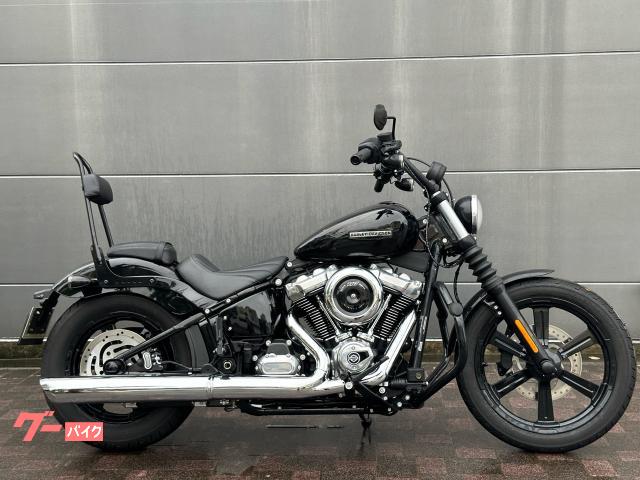 ＦＸＢＢ　ソフテイル　ストリートボブ１１７　エンジンガード　シーシーバー　スイングアームバッグ　グリップ　ペグ　コイルカバー