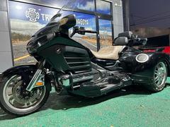 ホンダ　ゴールドウイング　ＧＬ１８００