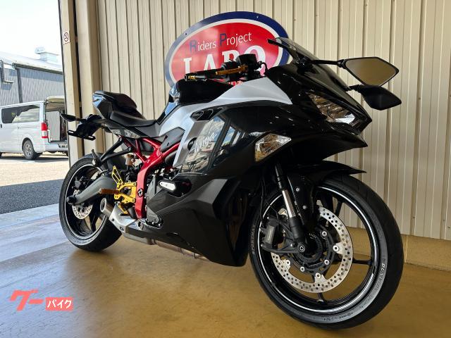 タレントカード RT-157872 カワサキ Ninja ZX－25R SEモデル クイックシフター