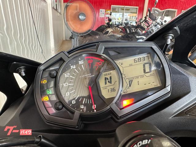 カワサキ Ninja ZX－25R SEモデル クイックシフター
