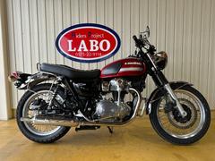 カワサキ　Ｗ８００　ＥＴＣ　グリップヒーター　前後新品タイヤ　エンジンガード　グラブバー　サイドバッグサポート