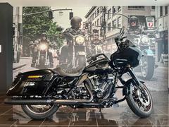 ＨＡＲＬＥＹ−ＤＡＶＩＤＳＯＮ　ＦＬＴＲＸＳＴ　ロードグライドＳＴ　ミルウォーキーエイト　１１７　エンジンガード　２０２３年モデル