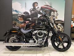 ＨＡＲＬＥＹ−ＤＡＶＩＤＳＯＮ　ＦＸＢＢ　ソフテイル　ストリートボブ１１７　２０２５年モデル　ライドモード切替機能　１９２３ＣＣ　ＬＥＤウインカー