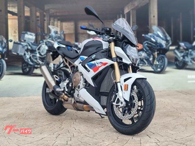 Ｓ１０００Ｒ　Ｍパッケージ　ＢＭＷ認定中古車　ＦＳＪカーボンスクリーン　ＦＳＪハンドルアップキット　ＦＳＪバックステップ　ＥＴＣ