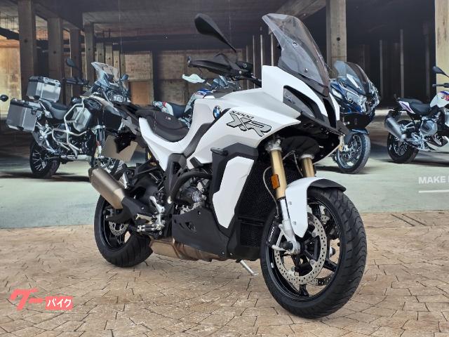 Ｓ１０００ＸＲ　ＢＭＷ認定中古車　Ａｋｒａｐｏｖｉｃスポーツマフラー　ドライブレコーダー　ＴＡＮＡＸスマートライドモニター