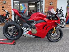 ＤＵＣＡＴＩ　パニガーレＶ４　Ｓ　認定中古車