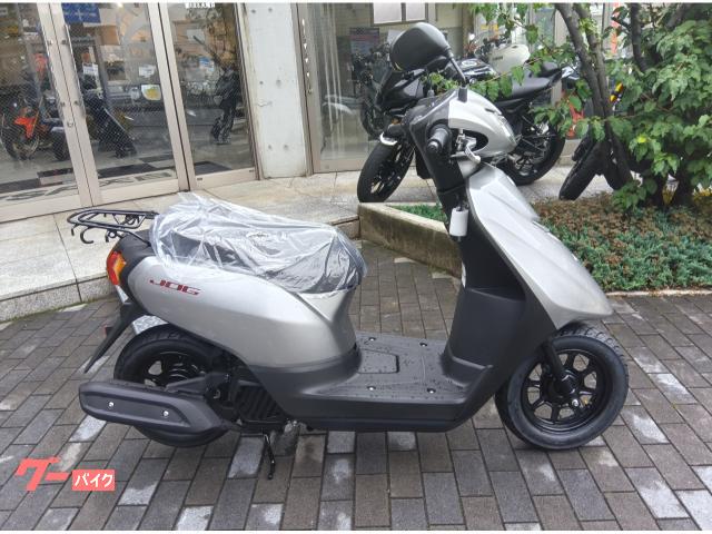 ＪＯＧ　シルバー　新車