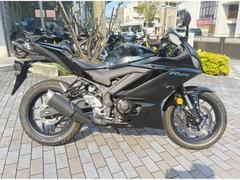 ヤマハ　ＹＺＦ−Ｒ２５　　ＡＢＳ　２０２２年モデル