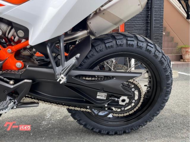 KTM 890アドベンチャーR アクラポビッチカーボンマフラー装着