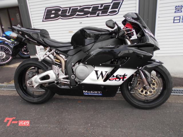 ＣＢＲ１０００ＲＲ　ＳＣ５７　社外カウル　アクラポビッチスリップオン