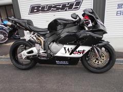 ホンダ　ＣＢＲ１０００ＲＲ　ＳＣ５７　社外カウル　アクラポビッチスリップオン