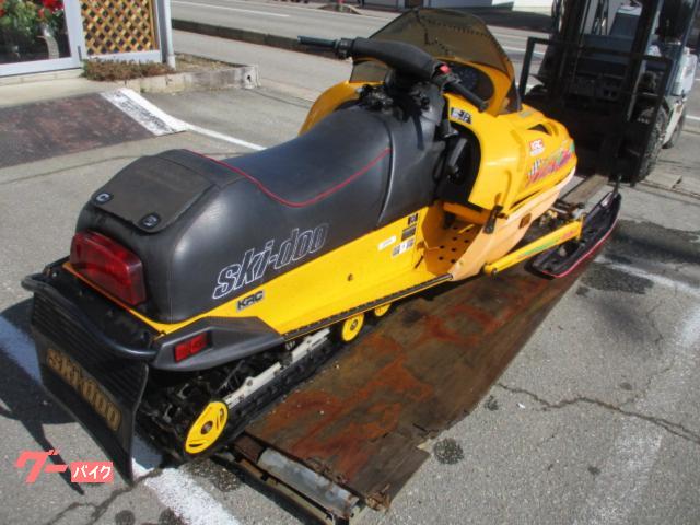 スノーモービル スノーモービル ski－doo mxz583｜K